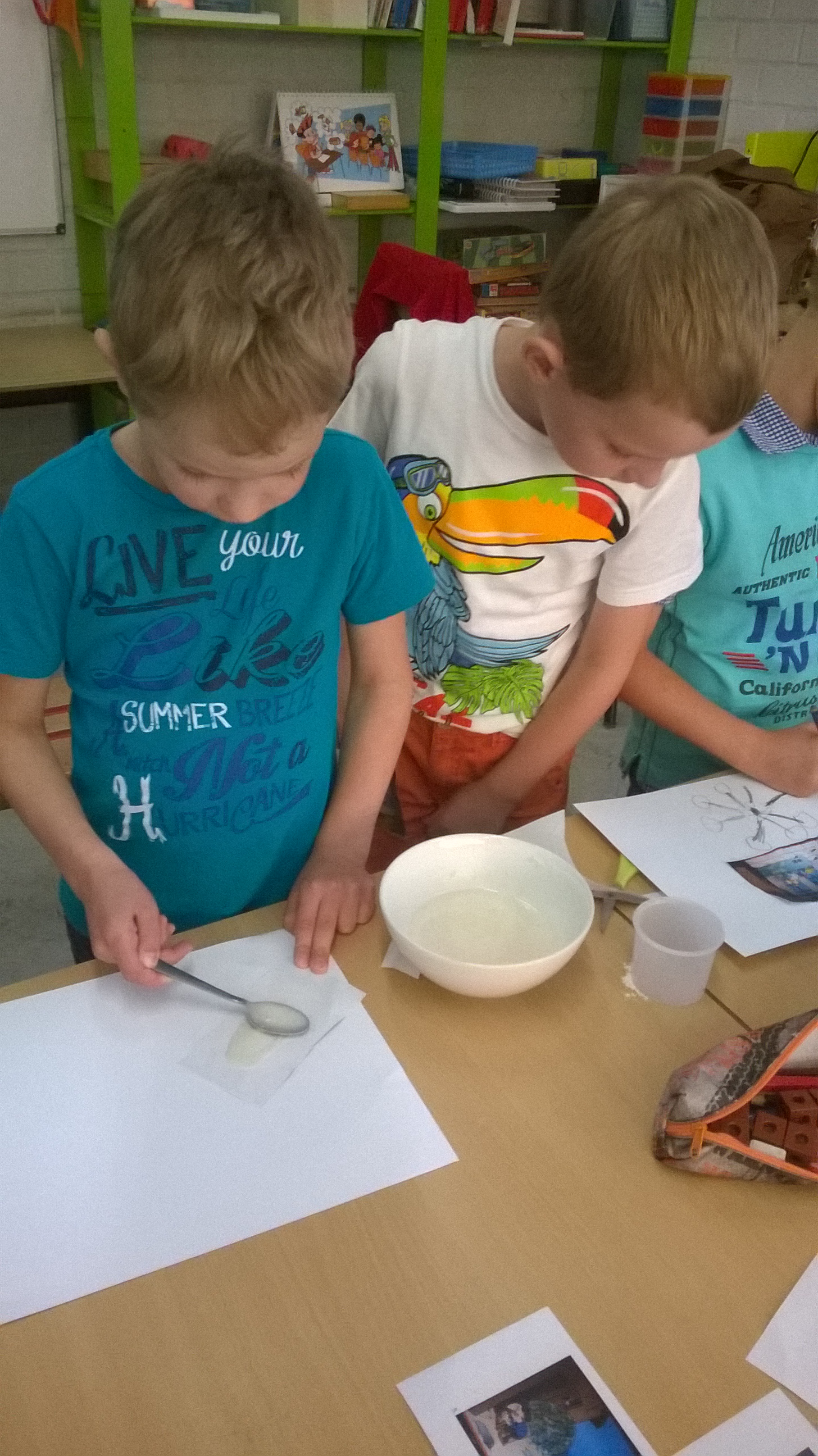 groep3/4  expert-leesles over lijm