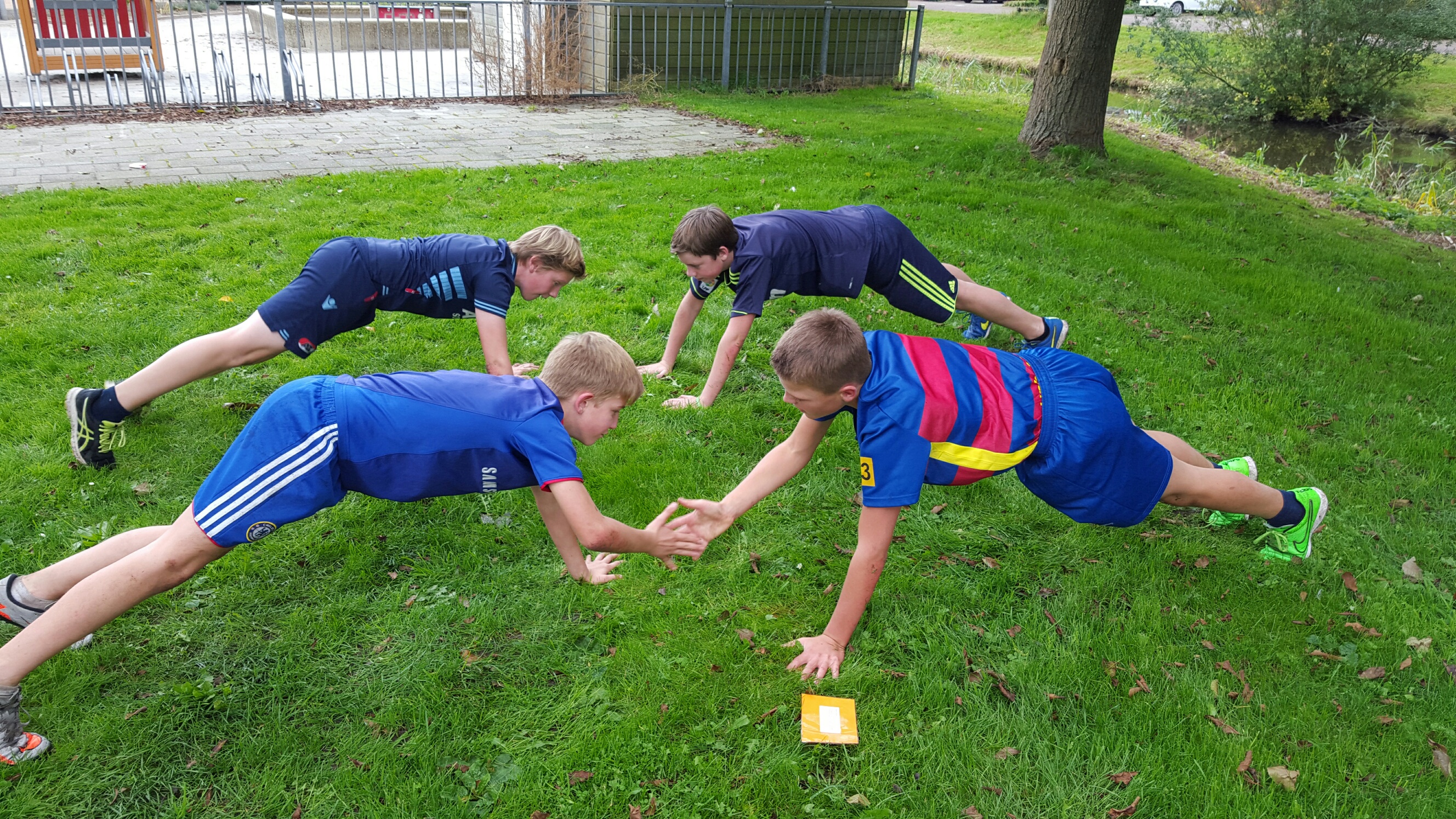 groep 8 gymt buiten