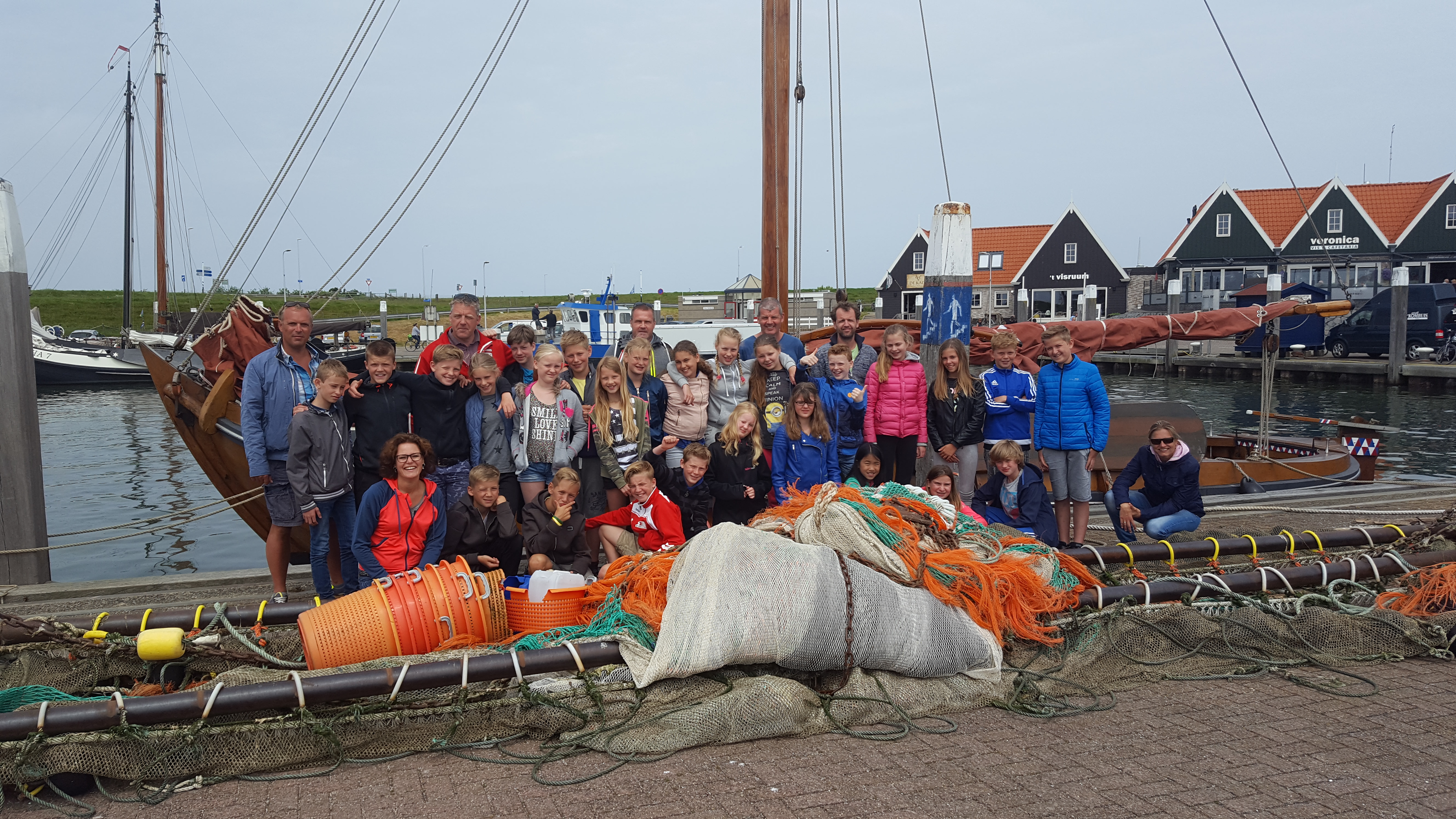 groep 8 geniet na van het kamp
