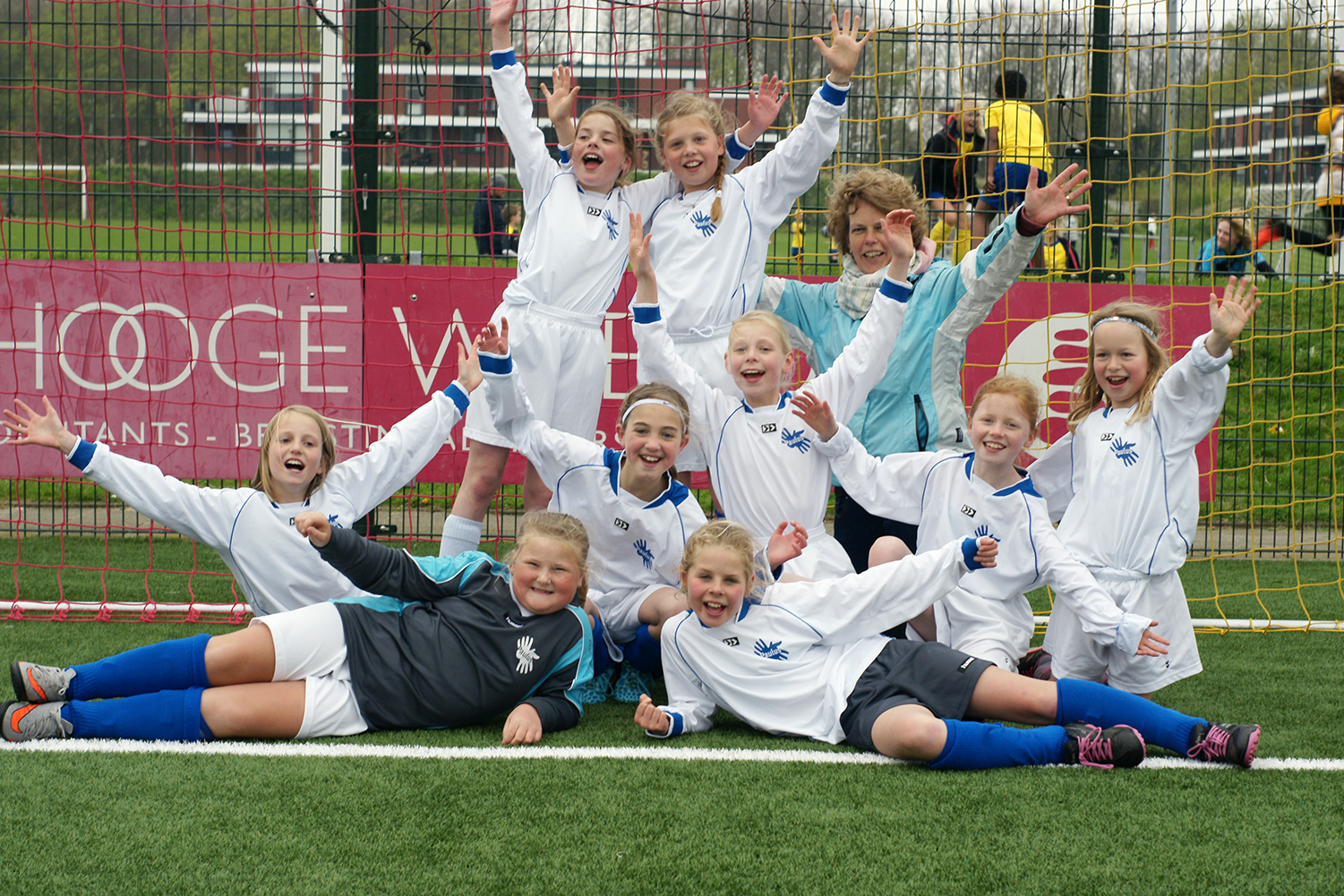 Schoolvoetbal 5/6 twee derde plaatsen!
