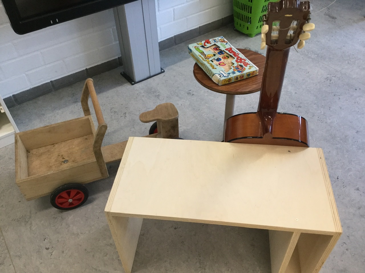 Inzameling "oude" spullen voor kunstveiling