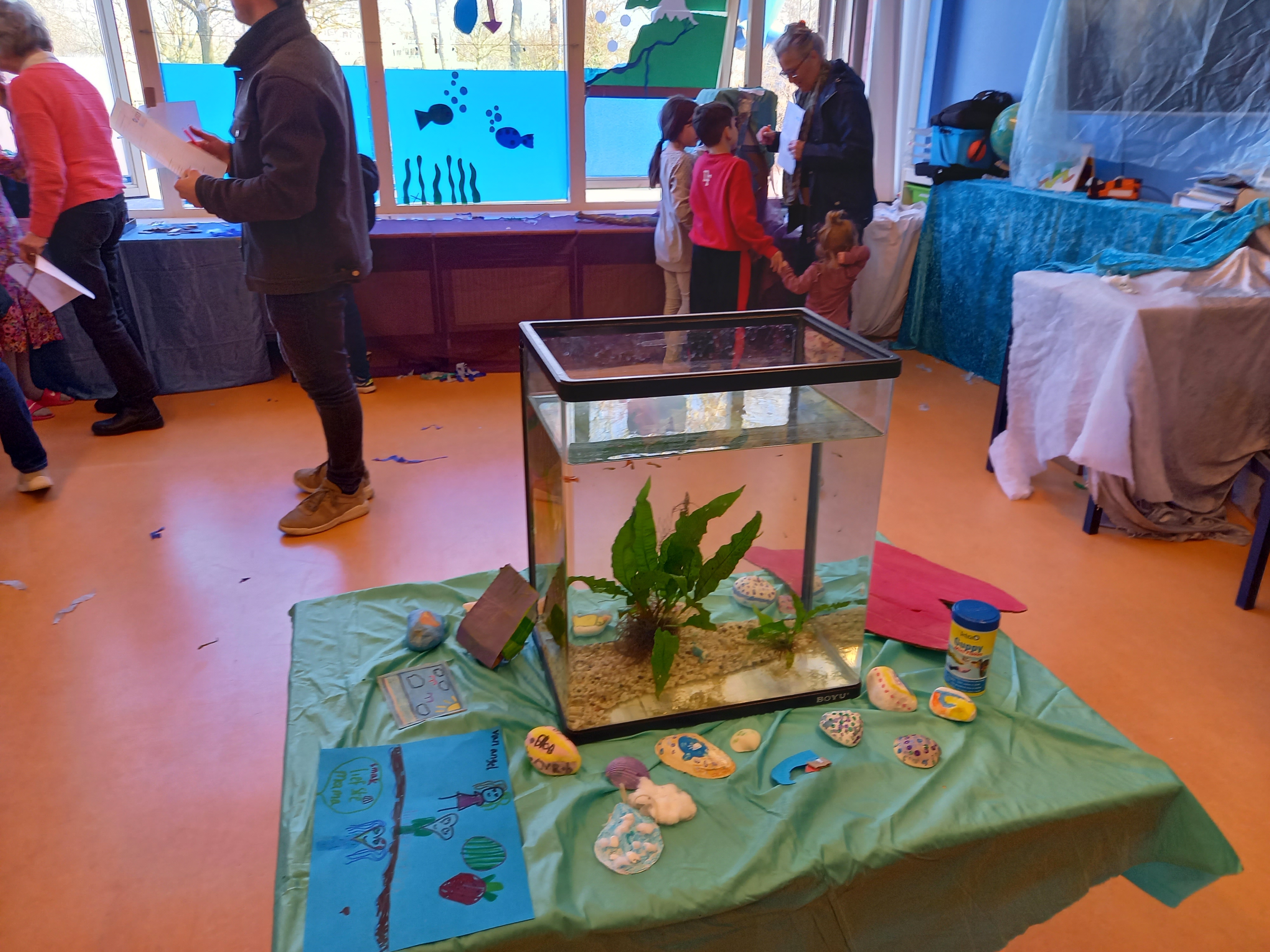 Eindelijk weer (groot)ouders op bezoek in de school!