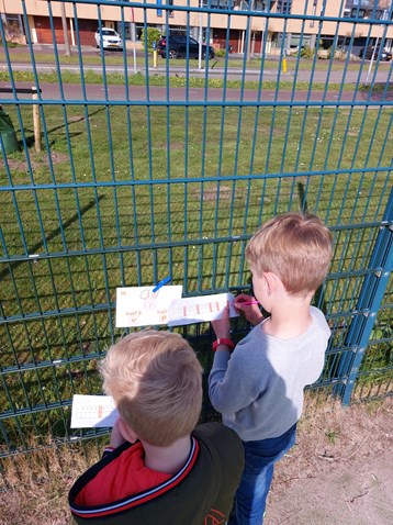 rekenen groep 3 buiten.