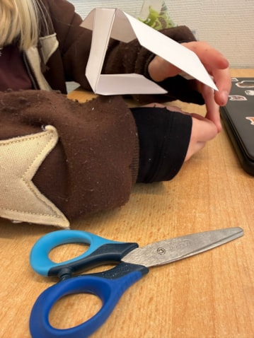 1e649130-0216-465b-b8b4-03fd98b41d35