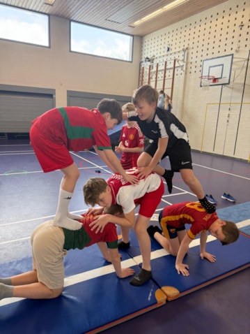 a4256f51-ece3-4ea6-a3da-271f0d84fcc4