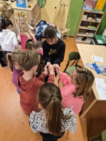 612d0932-abee-4d75-8e86-6323097635f0