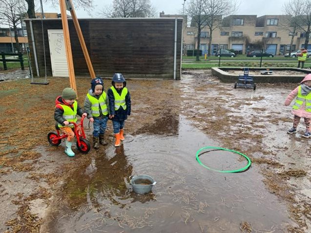 23-1-20 peuters bij de plas