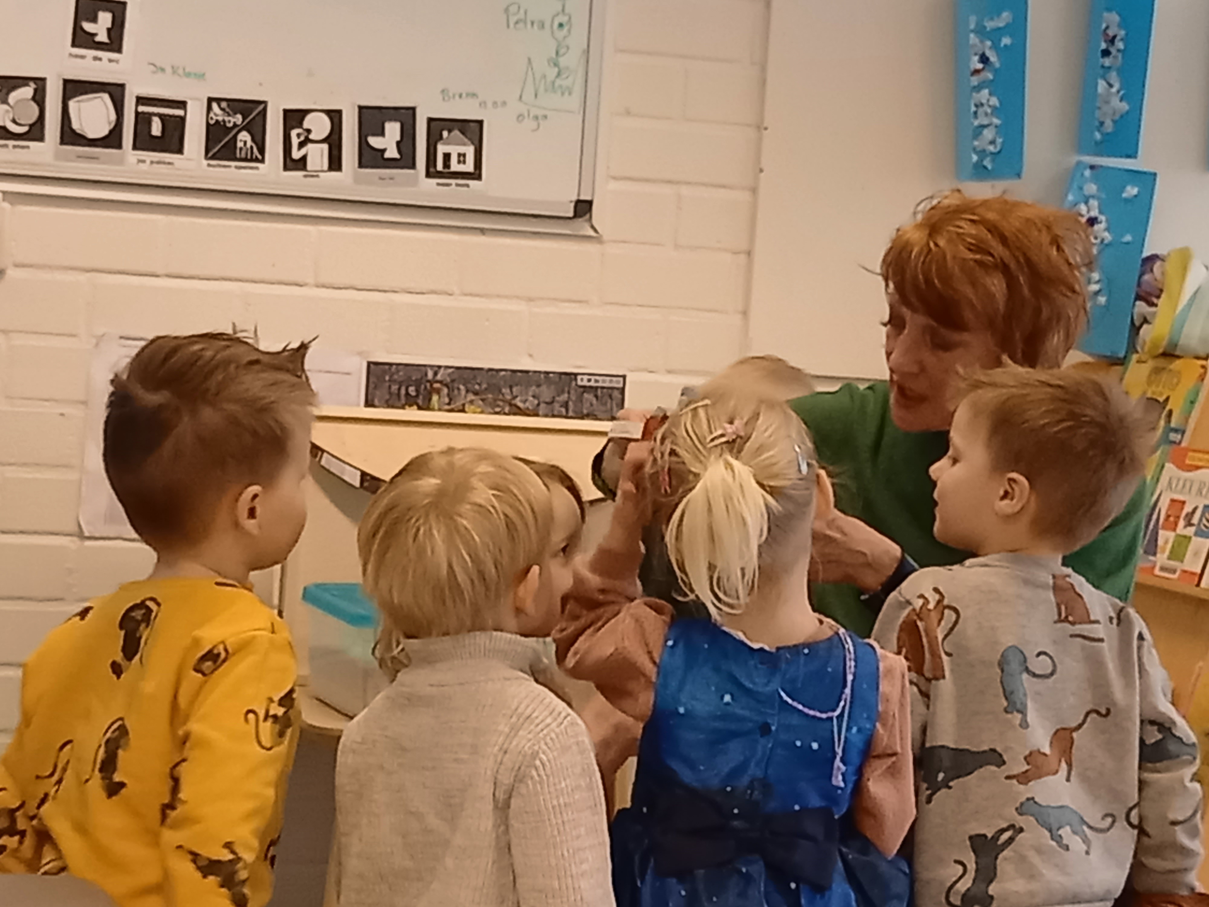 Spelen bij de rijsttafel