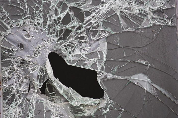glass-g19f0ff67d_1920