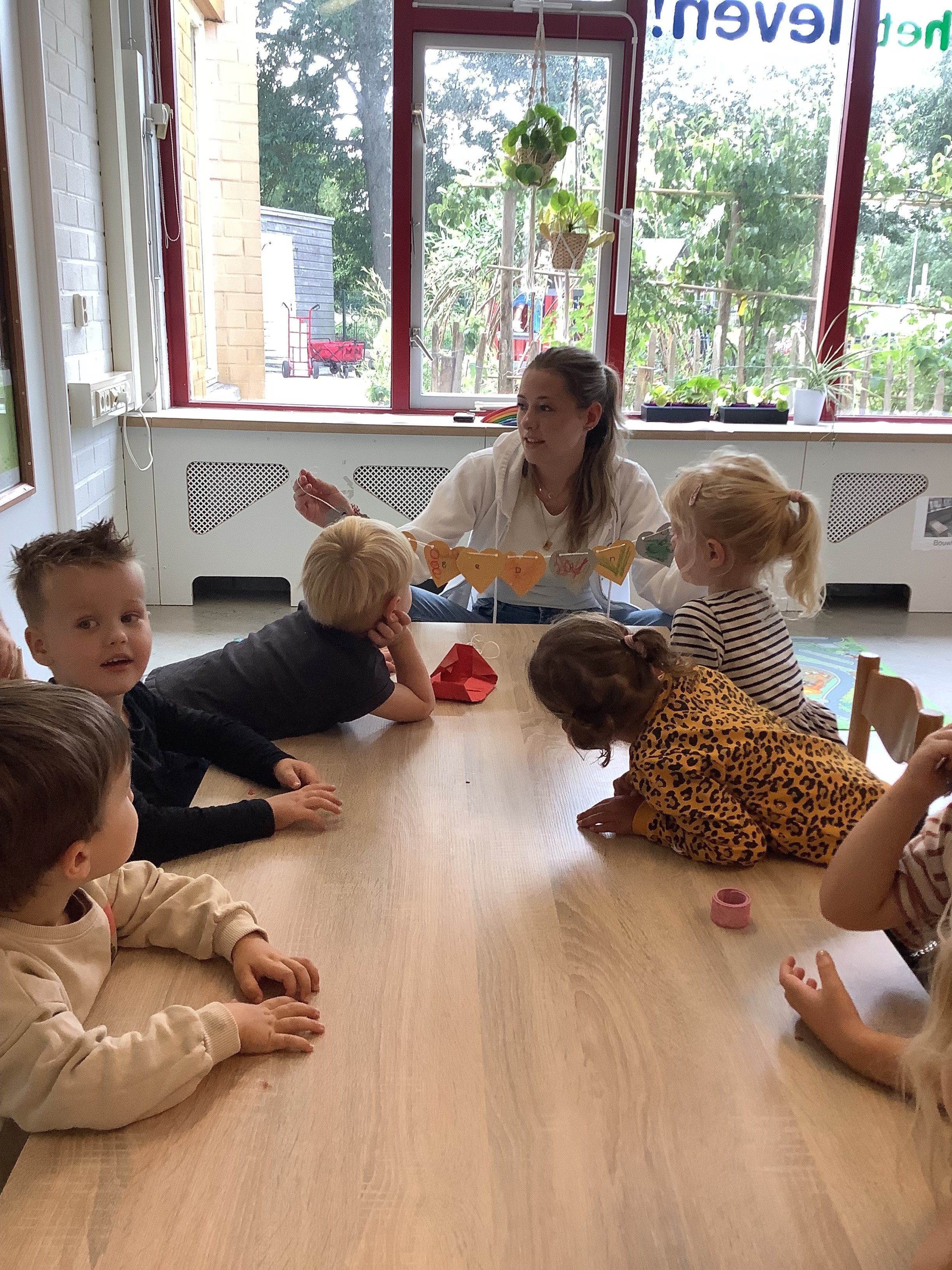 Beschuit met muisjes en samen naar buiten! 👶