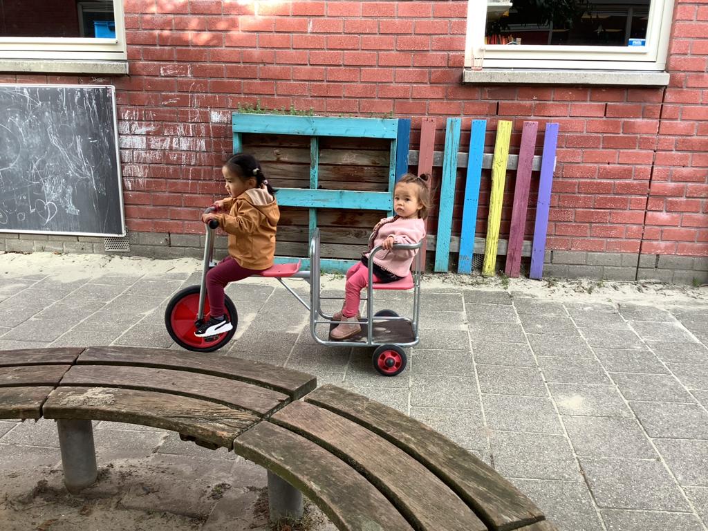 Lekker naar buiten met z'n allen 🍂! 